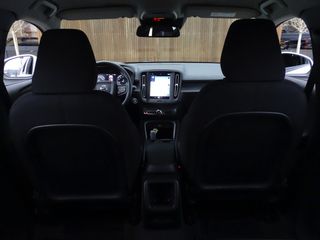 Voertuigafbeelding 12