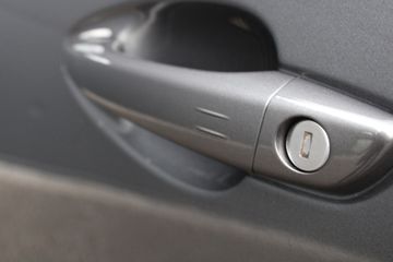 Voertuigafbeelding 17