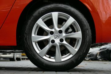 Voertuigafbeelding 10