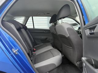 Voertuigafbeelding 9