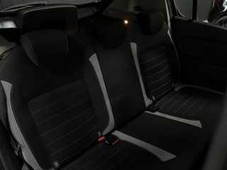 Voertuigafbeelding 25