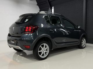 Voertuigafbeelding 6