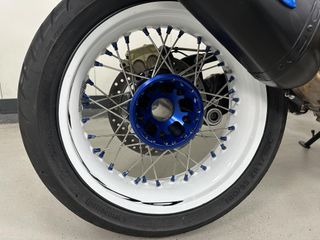 Voertuigafbeelding 3