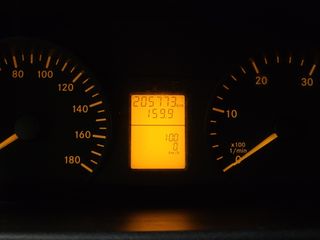 Voertuigafbeelding 12