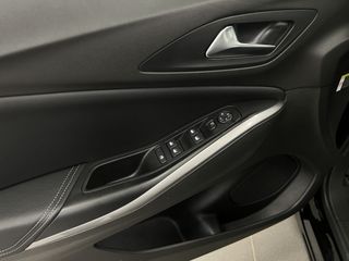 Voertuigafbeelding 35