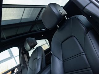 Voertuigafbeelding 8