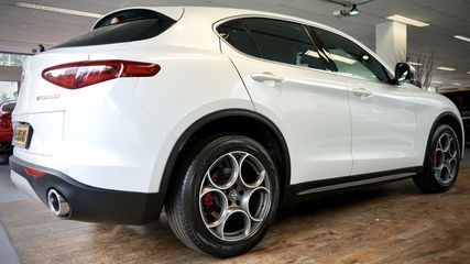 Voertuigafbeelding 12