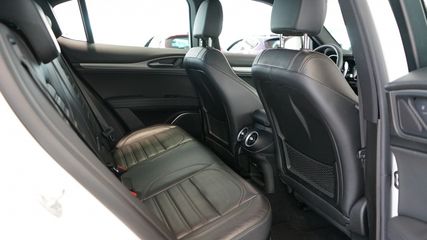 Voertuigafbeelding 31