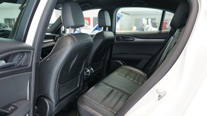 Voertuigafbeelding 32