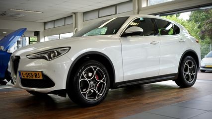 Voertuigafbeelding 4