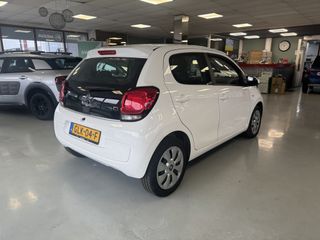 Voertuigafbeelding 3