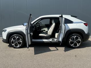 Voertuigafbeelding 7