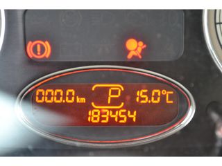 Voertuigafbeelding 3