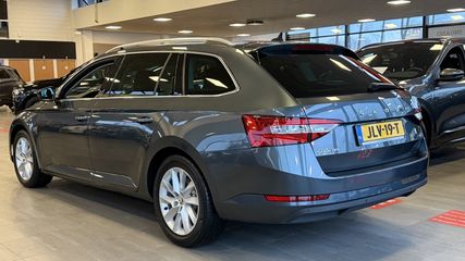 Voertuigafbeelding 2