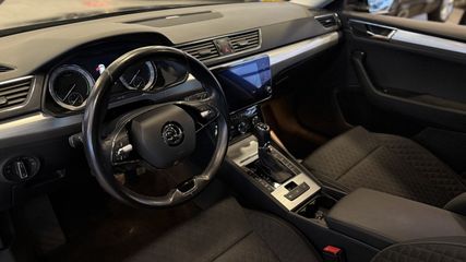 Voertuigafbeelding 6