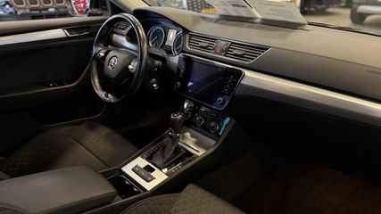 Voertuigafbeelding 8