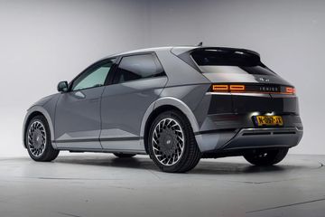 Voertuigafbeelding 2