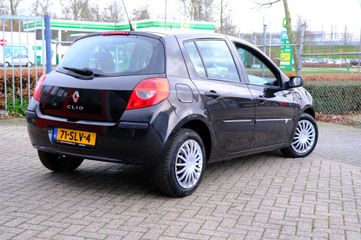 Voertuigafbeelding 2