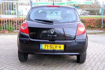 Voertuigafbeelding 7