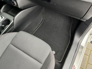 Voertuigafbeelding 32