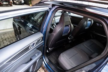 Voertuigafbeelding 5