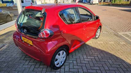 Voertuigafbeelding 2