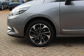 Voertuigafbeelding 13