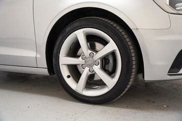 Voertuigafbeelding 24