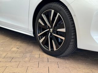 Voertuigafbeelding 5