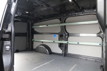 Voertuigafbeelding 13