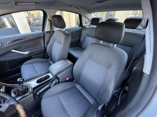 Voertuigafbeelding 3