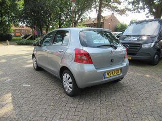 Voertuigafbeelding 3