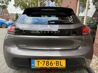 Voertuigafbeelding 9