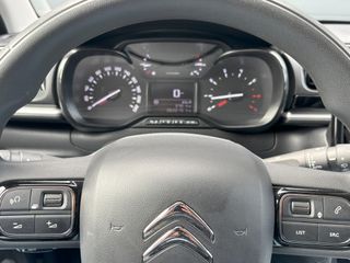 Voertuigafbeelding 15