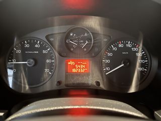 Voertuigafbeelding 11