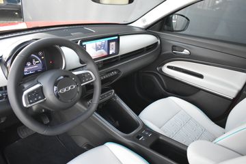 Voertuigafbeelding 5