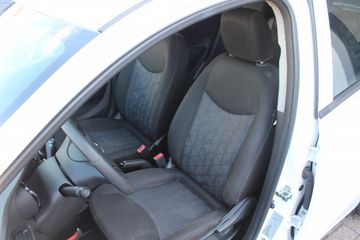 Voertuigafbeelding 9