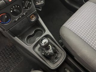 Voertuigafbeelding 12