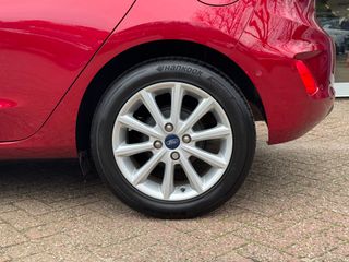 Voertuigafbeelding 8