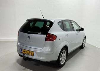 Voertuigafbeelding 6