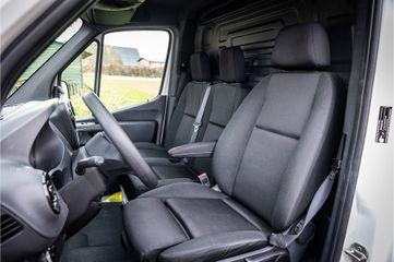 Voertuigafbeelding 4