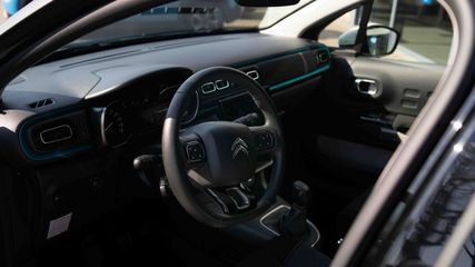 Voertuigafbeelding 16