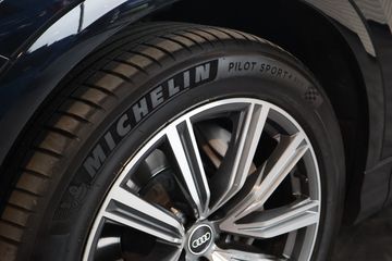 Voertuigafbeelding 42