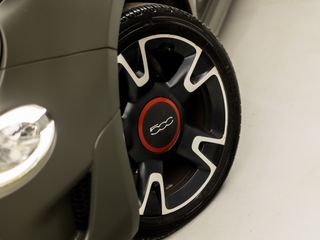 Voertuigafbeelding 12