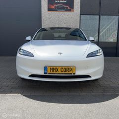 Voertuigafbeelding 3