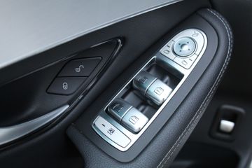 Voertuigafbeelding 32