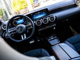 Voertuigafbeelding 18