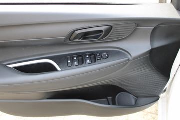 Voertuigafbeelding 8