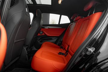 Voertuigafbeelding 12