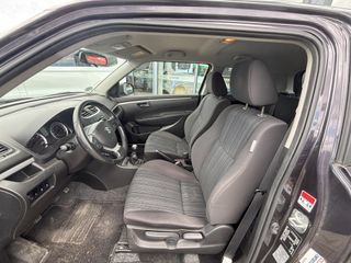 Voertuigafbeelding 8